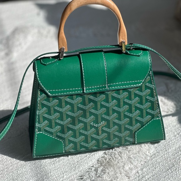 RARE Goyard Saigon in Green 💚🎄🍀🐸🥦 - Picture 5 of 8